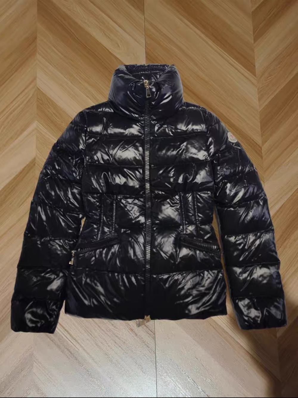 Moncler Black Glossy Puffer | Size 00 | Authentic & Excellent Condition